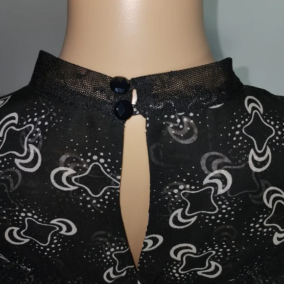 Large Anna Sui for Target sheer blouse - Picture 5 of 7